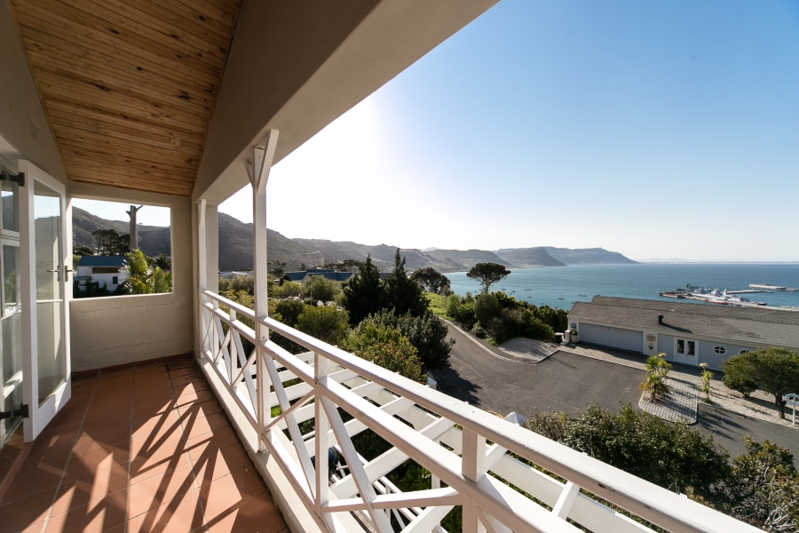 4 Bedroom Property for Sale in Simons Kloof Western Cape